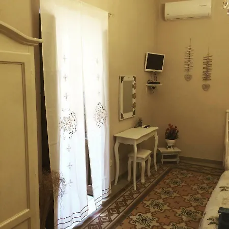 La Terrazza Sul Vicolo Nocleg ze śniadaniem