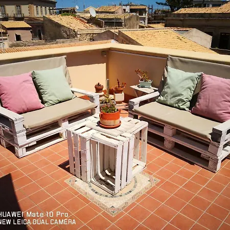 La Terrazza Sul Vicolo 3*