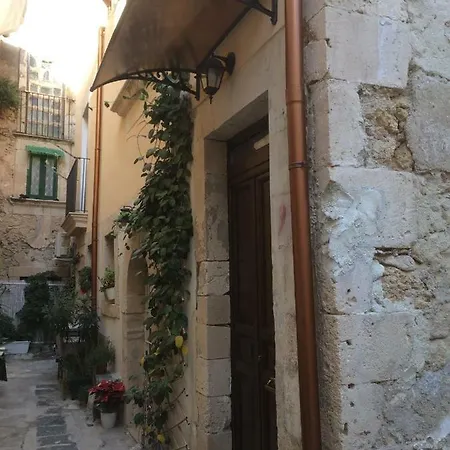 La Terrazza Sul Vicolo Bed & Breakfast Syracuse